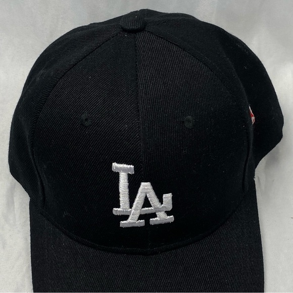 Black Baseball Cap with Embroidered LA Logo - Picture 4 of 13